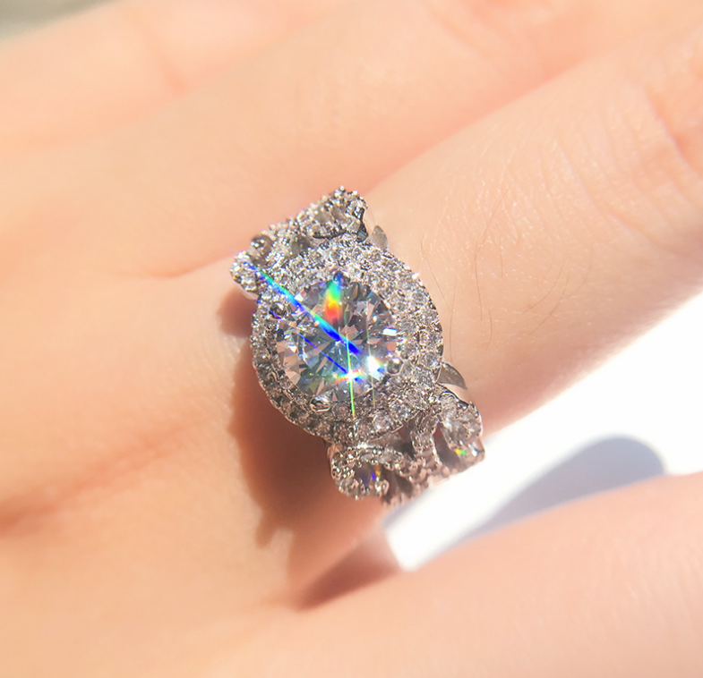 Women's Zircon Ring