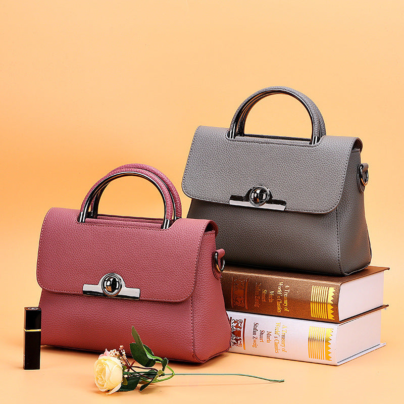 Fashionable Women's Handbag - Stylish Shoulder Crossbody Bag
