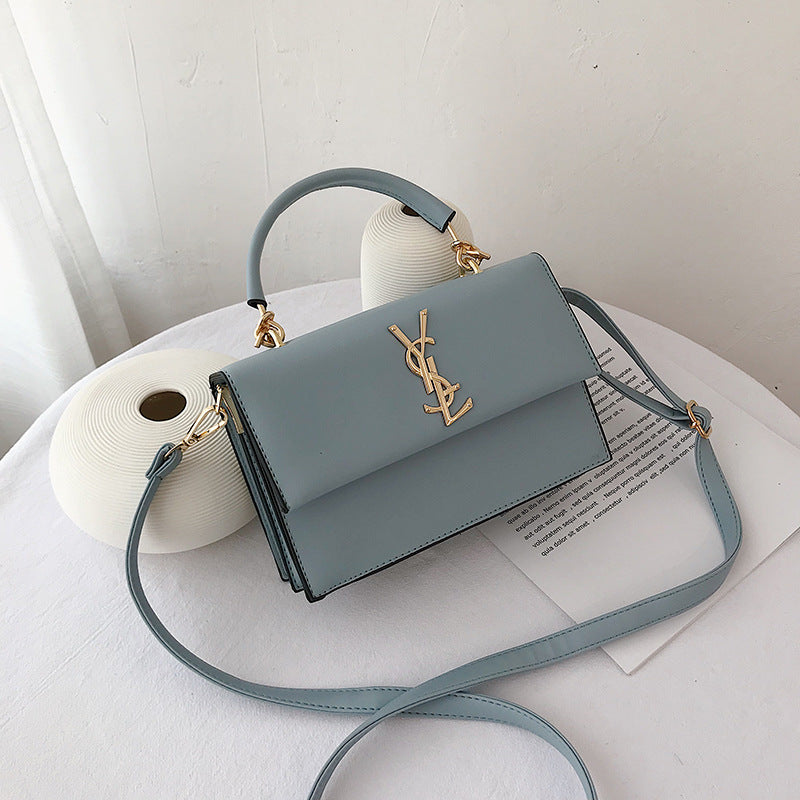 Fashionable Women's Crossbody Bag - Stylish Small Tote