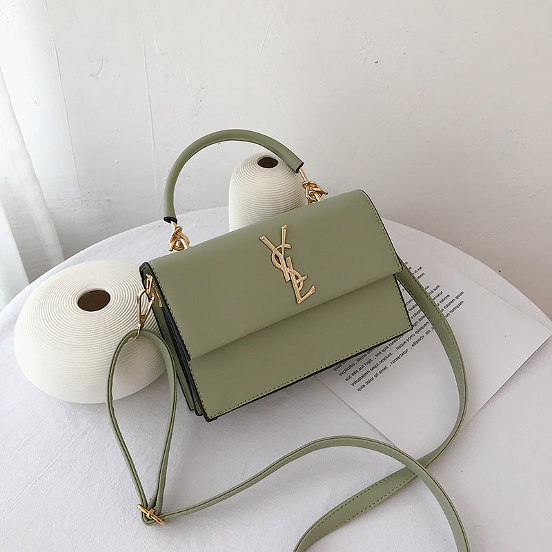Fashionable Women's Crossbody Bag - Stylish Small Tote