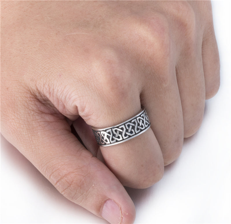 Luna Ring - Elegant Design for Any Occasion